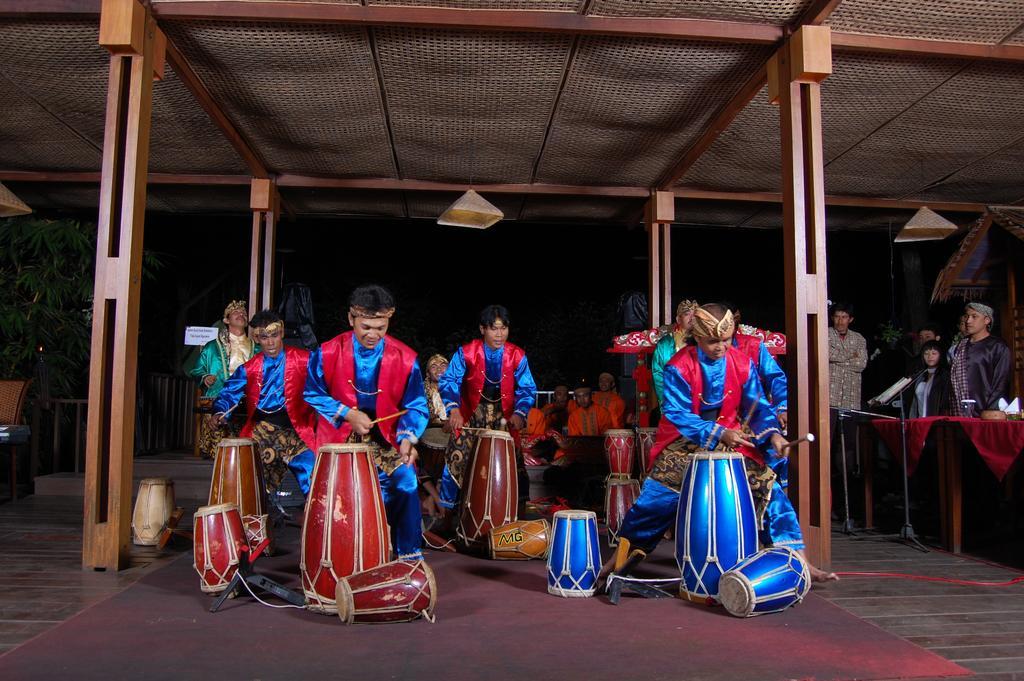 Kampung Sampireun Resort & Spa Garut Extérieur photo