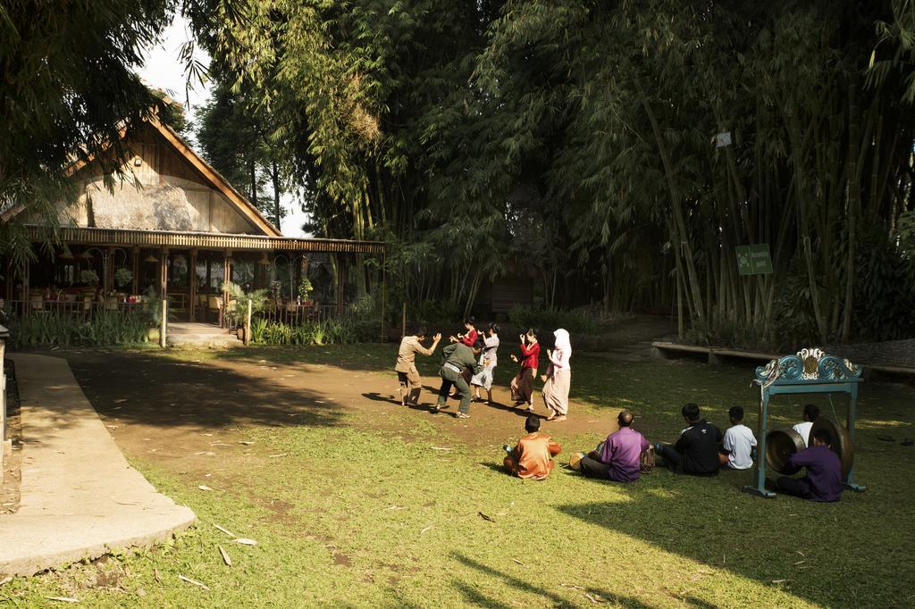 Kampung Sampireun Resort & Spa Garut Extérieur photo